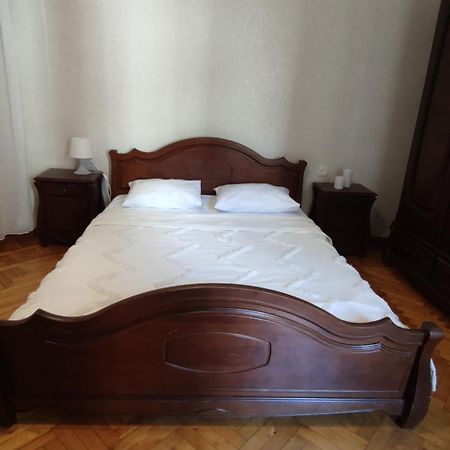Flat in the city center Odessa Luaran gambar